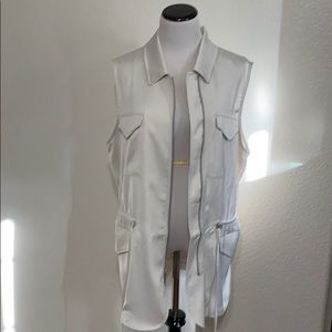 Vera Wang sleeveless jacket
